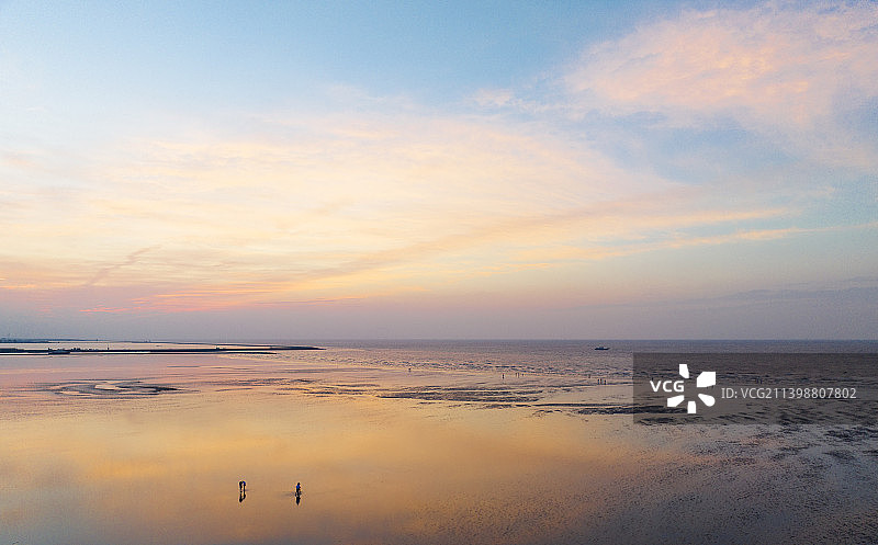 天空之境--航拍奉贤渔人码头图片素材
