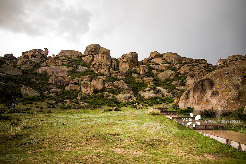 中国新疆北疆博尔塔拉阿拉山口怪石峪公园的风光图片素材