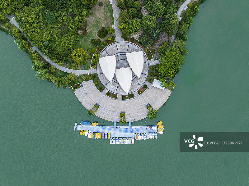 安徽芜湖东湖公园楚风塔风光图片素材