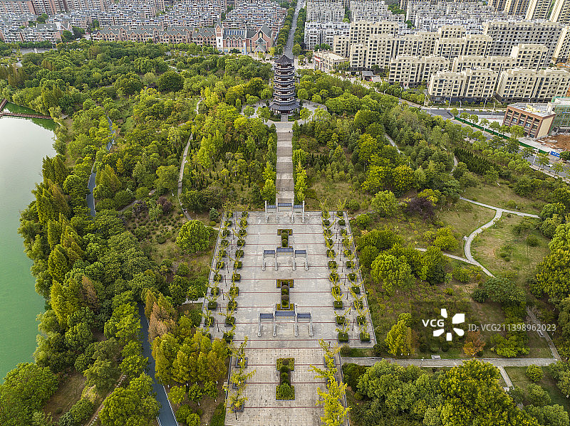 安徽芜湖东湖公园楚风塔风光图片素材