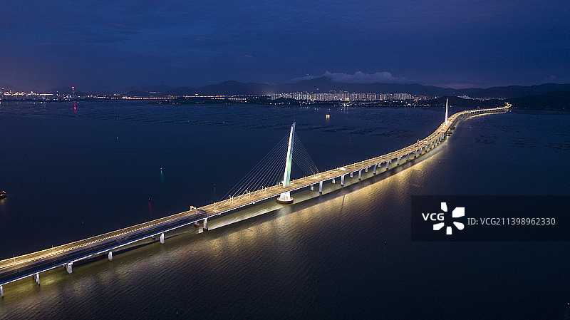 深圳湾大桥夜景图片素材