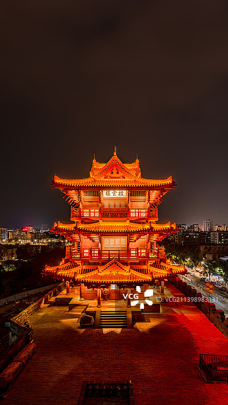 中国广东省肇庆市端州区端州古城披云楼图片素材