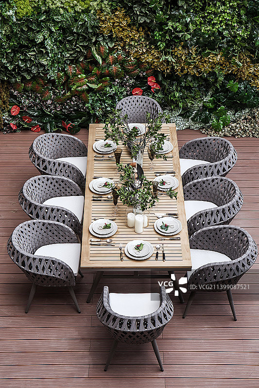 西餐、刀叉、红酒、摆盘、摆台、仪式感、餐桌、餐具、现代生活图片素材