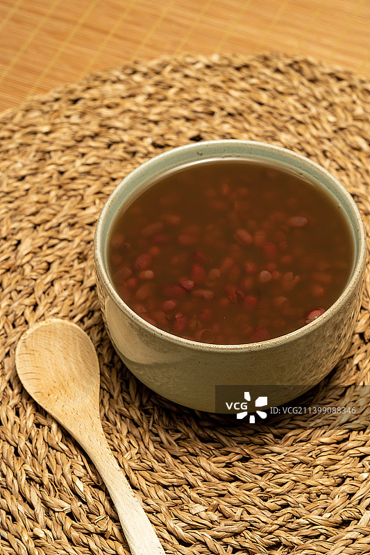 室内拍摄红豆沙特写图片素材