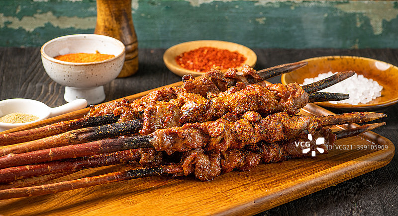 烤羊肉串，红柳烤肉图片素材