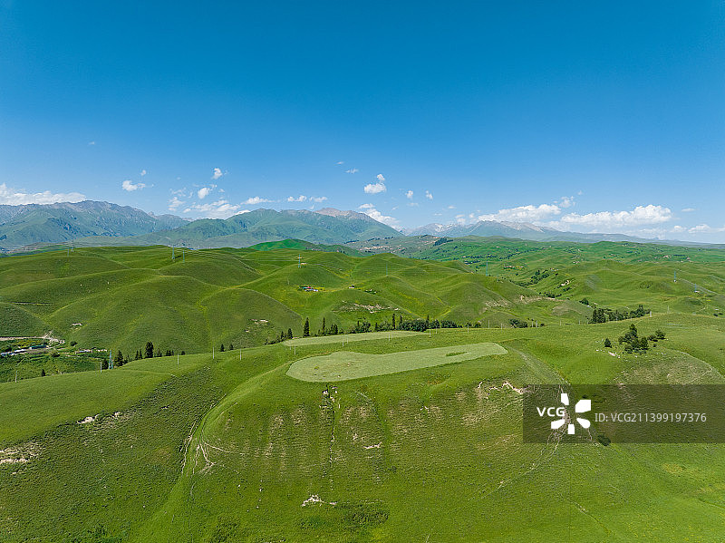 航拍唐布拉草原图片素材