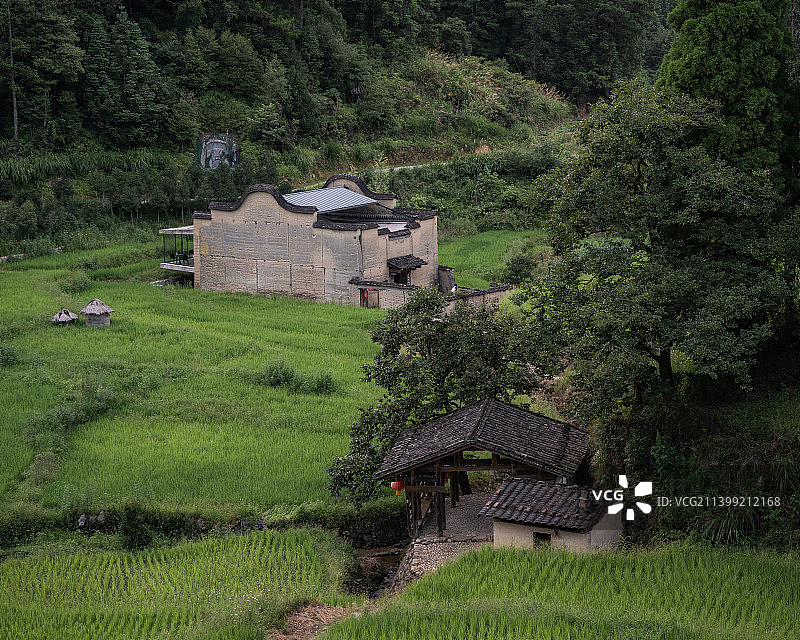 夜近厦地村图片素材