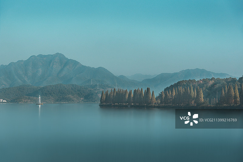 建德三江口：钱塘江富春江兰江汇聚图片素材