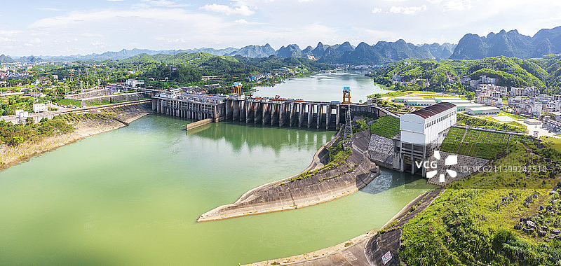 航拍广西红水河大化水利枢纽图片素材