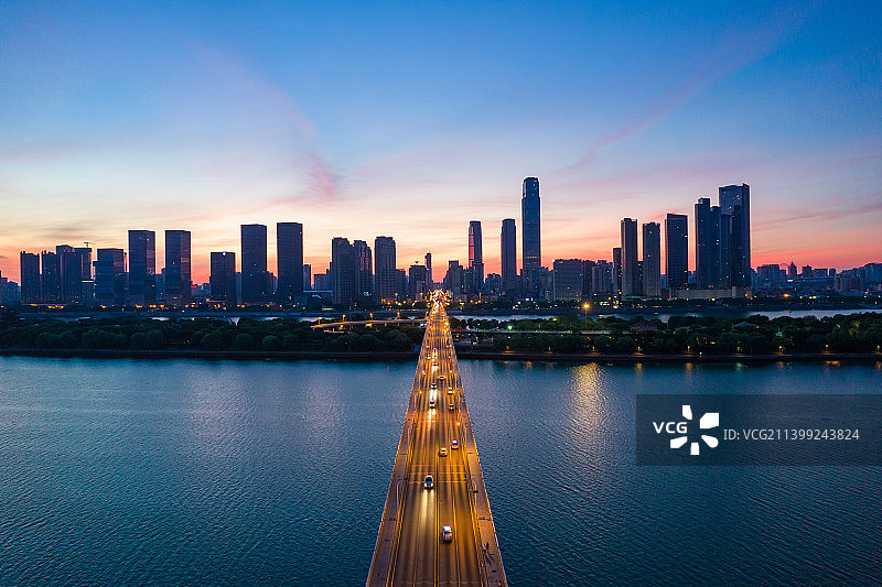 航拍长沙橘子洲大桥夜景图片素材