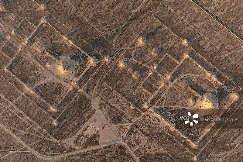 航拍宁夏银川西夏王陵一号陵和二号陵全景图片素材