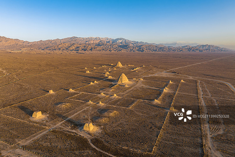 航拍宁夏银川西夏王陵一号陵和二号陵全景图片素材