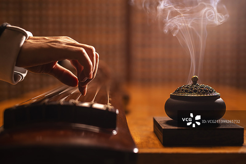 弹奏古琴手部特写,中国元素,传统文化图片素材