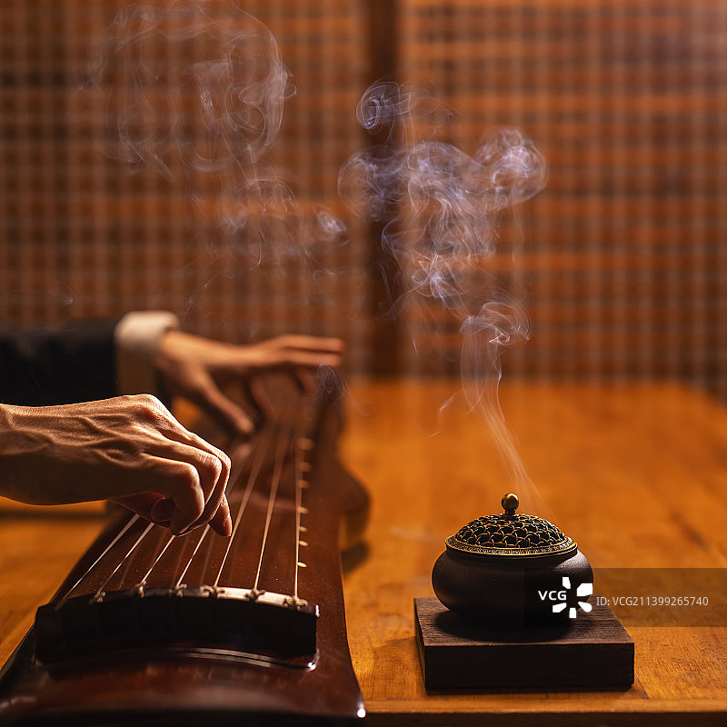弹奏古琴手部特写,中国元素,传统文化图片素材