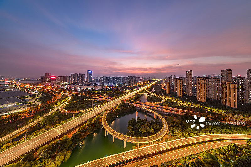 武汉市汉阳区梅子立交晚霞图片素材