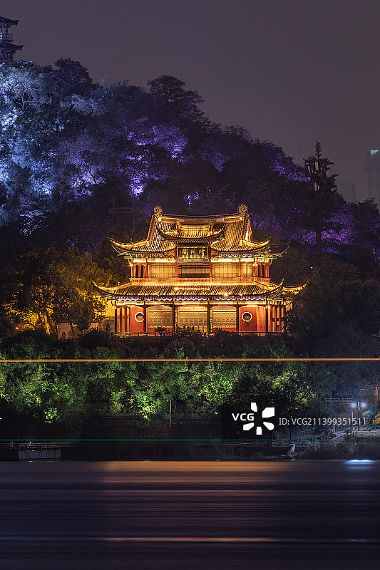 武汉市汉阳区晴川阁夜景图片素材
