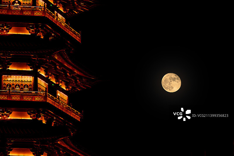 金华万佛塔中秋月圆图片素材