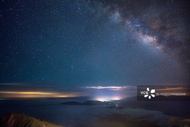 夏夜繁星图片素材