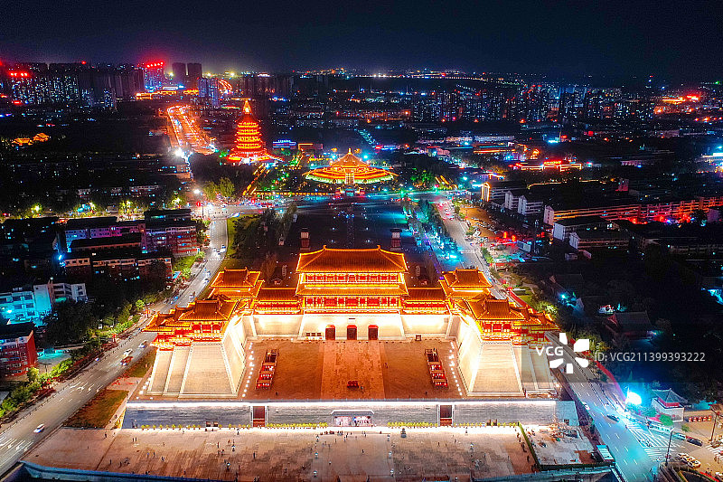 航拍河南洛阳隋唐洛阳城应天门遗址夜景灯光秀图片素材