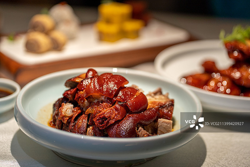 北京特色美食 - 百年老汤酱肘子图片素材