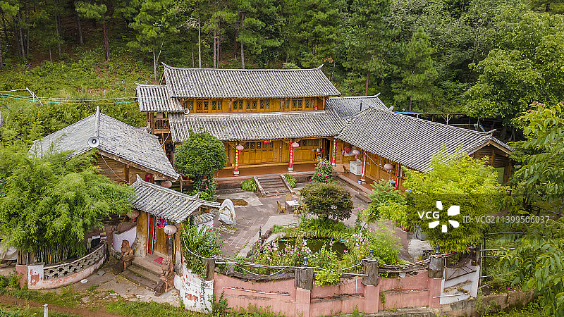 云南省怒江兰坪普米族传统建筑风光图片素材