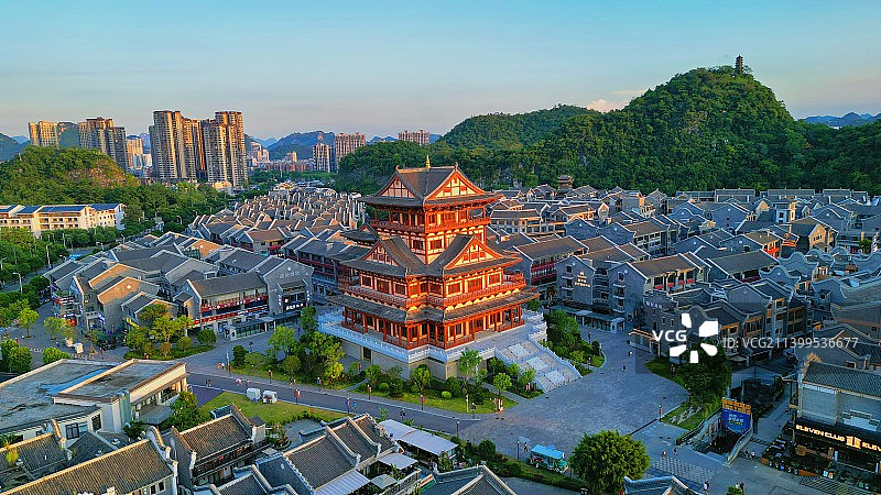 航拍视角下的窑埠古镇图片素材