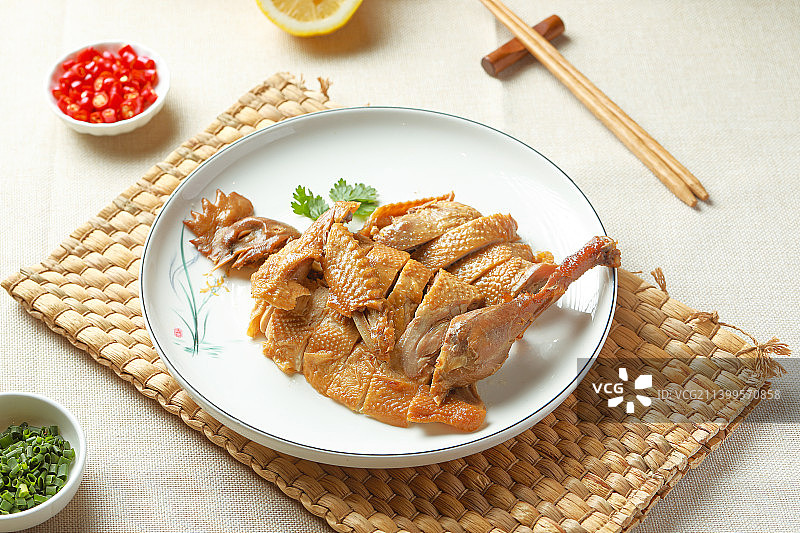 椒麻卤味鸡图片素材