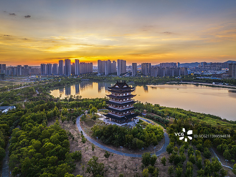 安徽宣城宛陵湖城市风光地标日落晚霞夜景图片素材