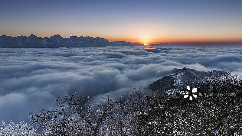 亚洲通达最好的360度观景平台  川西达瓦更扎风光图片素材