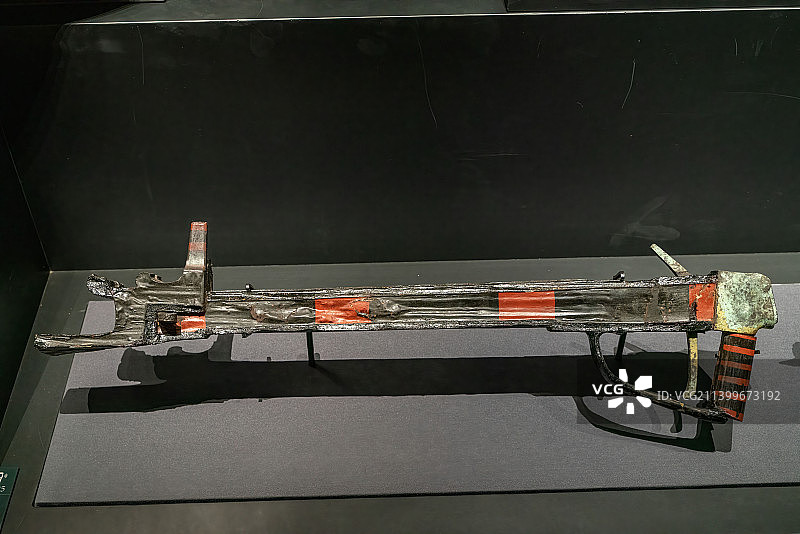 弩-1992年老河口安岗1号墓出土春秋战国时期文物古董古代武器兵器图片素材