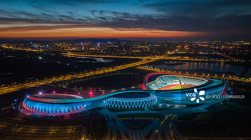 滁州市奥体中心夜景图片素材