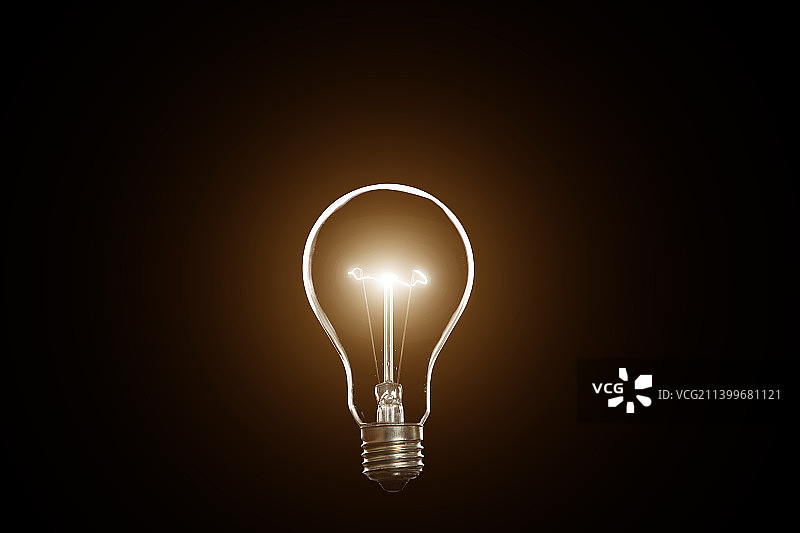 创意灯泡幼苗节能环保海报图片素材