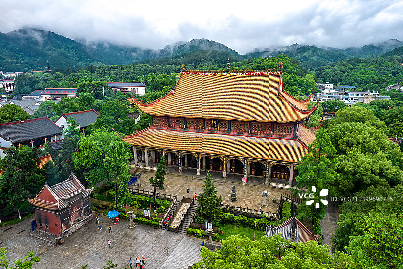 航拍南岳大庙宫殿式建筑群图片素材