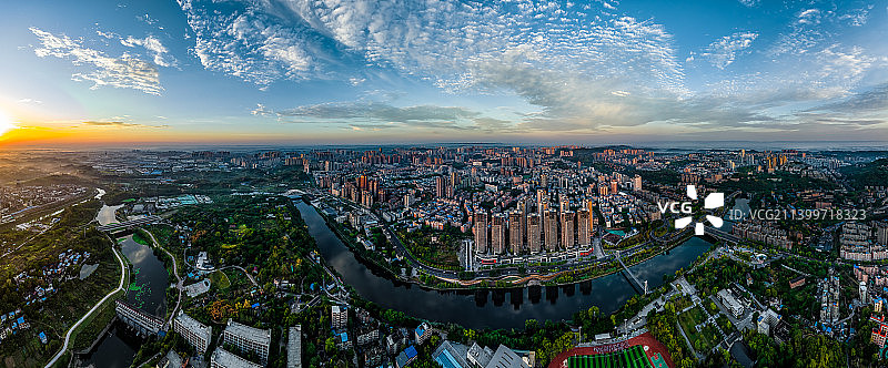 航拍南国灯城自贡市城市风光全景图片素材