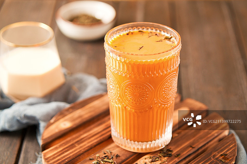 东南亚菜异域料理莫吉托港式奶茶咖喱牛腩冬阴功汤柠檬鱼泰国菜图片素材