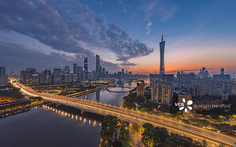 广州CBD朝霞日出图片素材