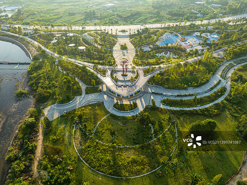 广西梧州市蒙山县打造县城滨江公园图片素材