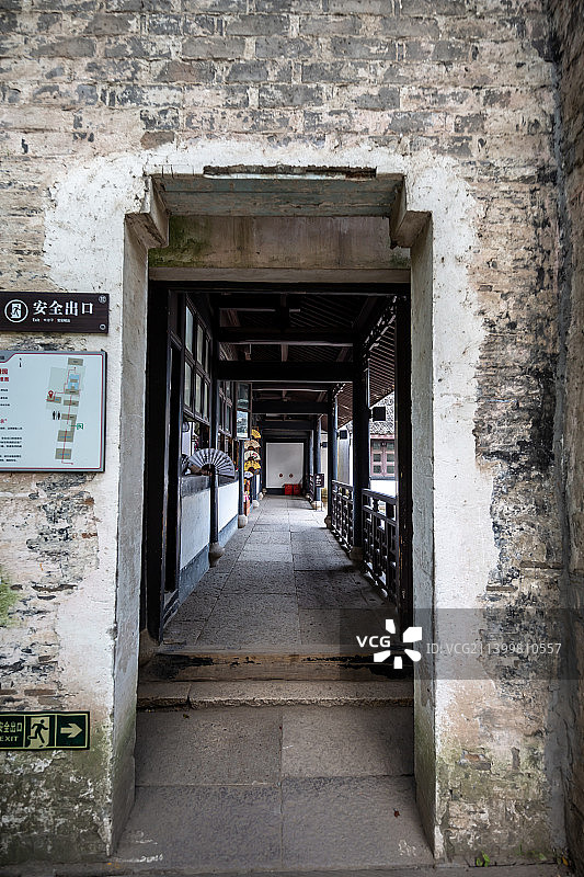 浙江绍兴鲁迅故里鲁迅故居（周家新台门）：鲁迅笔下风情园入口图片素材