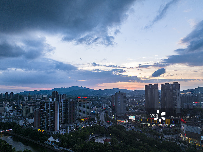 安徽芜湖繁昌城市风光日落夜景图片素材