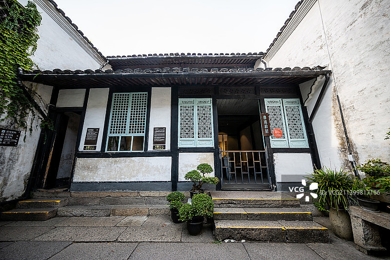 浙江绍兴鲁迅故里鲁迅故居（周家新台门）：外景（内有鲁迅卧室、鲁迅祖母卧室、鲁迅母亲卧室）图片素材
