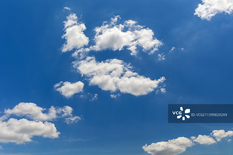 蓝天白云图片素材