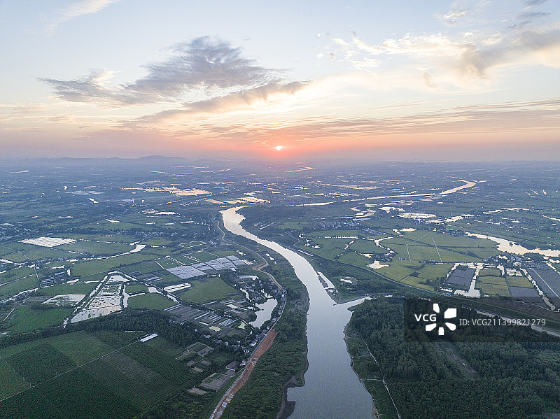 安徽芜湖湾沚东湖公园城市风光日落夜景图片素材
