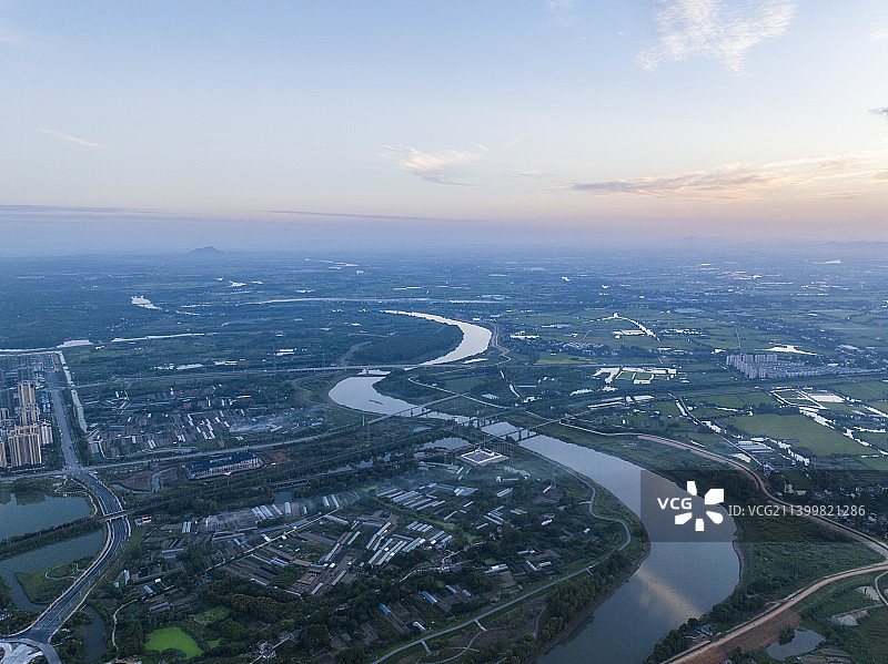 安徽芜湖湾沚东湖公园城市风光日落夜景图片素材