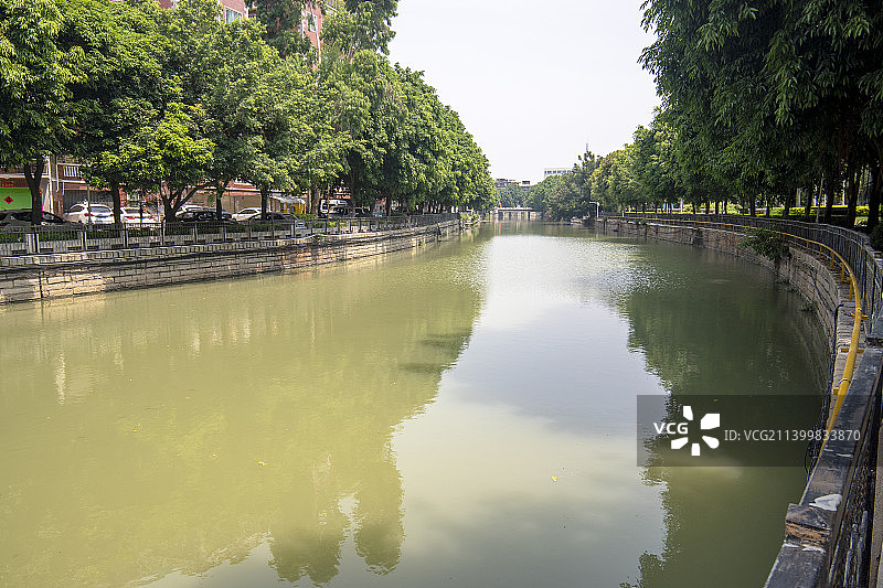 始建于唐代的子城罗城遗留的濠沟、池塘系泉州老城区的排水系统，虽经千年沧桑，至今还在受益于泉州人民图片素材