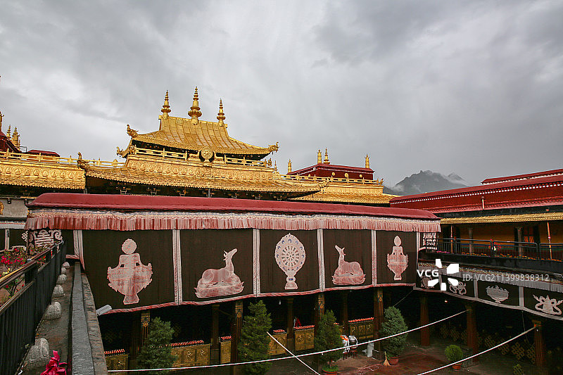 西藏拉萨大昭寺图片素材