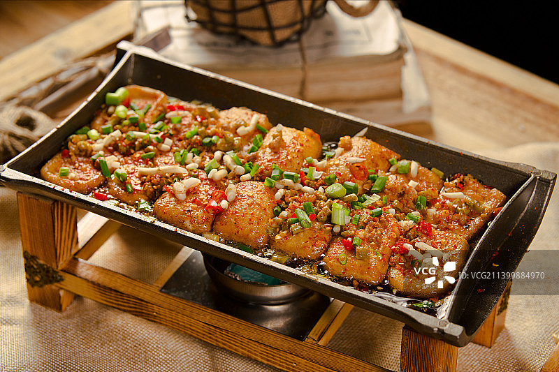 四川成都宜宾把把烧 宵夜美食 夜生活 烧烤 烤串 江湖菜 炭火烤肉 爆炒龙虾 扎啤图片素材