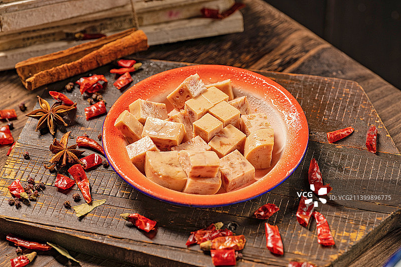 四川美食干拌麻辣烫 红油麻辣烫菜品 外卖菜单 怀旧复古风 四川冒菜 牛油冒菜 老火锅菜品 小碗菜图片素材