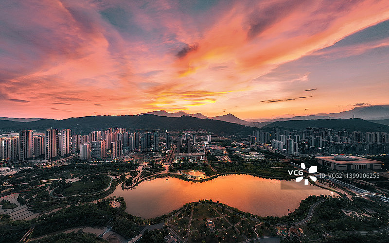 中国福建龙岩龙津湖公园和晚霞图片素材