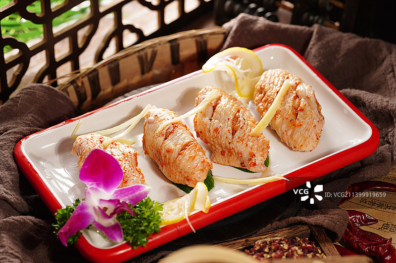 中式复古 怀旧氛围感 一百种火锅菜品 窗格 小碗菜 火锅合集全家福图片素材