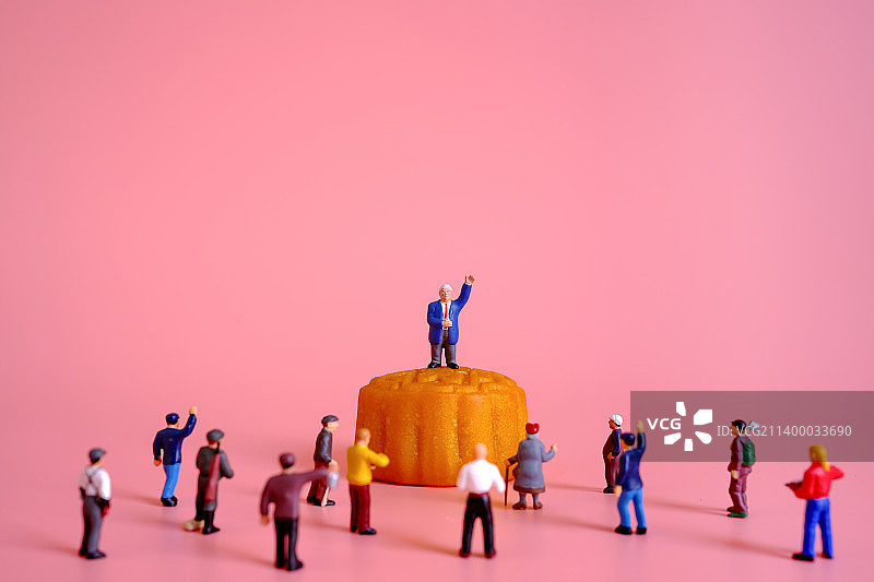 微缩创意  我们吃月饼 中秋节  甜点 点心 食物 蛋糕图片素材